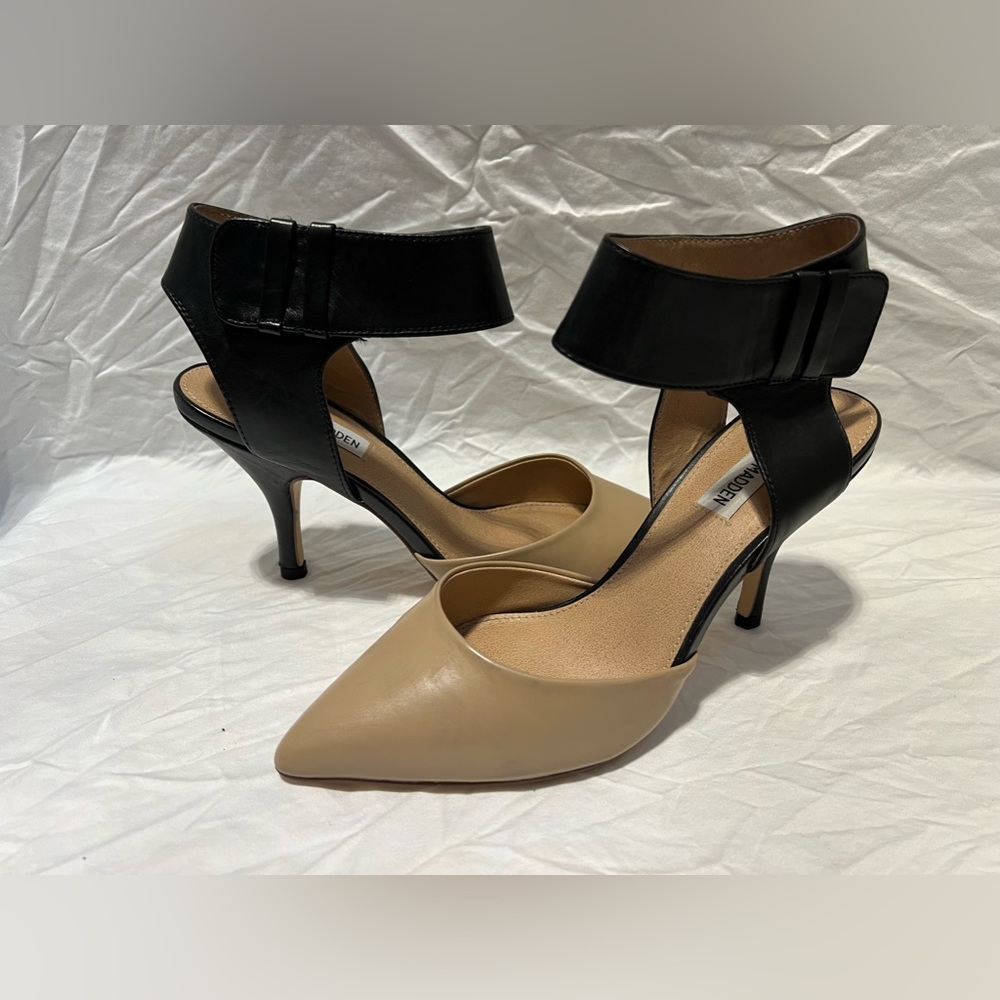 Steve Madden. Black & Brown.
